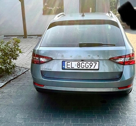 Skoda Superb cena 84000 przebieg: 123400, rok produkcji 2019 z Łódź małe 232